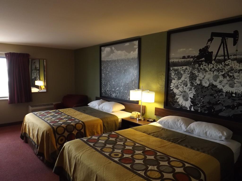 Hotel Super 8 By Wyndham Sterling Co Esterno foto