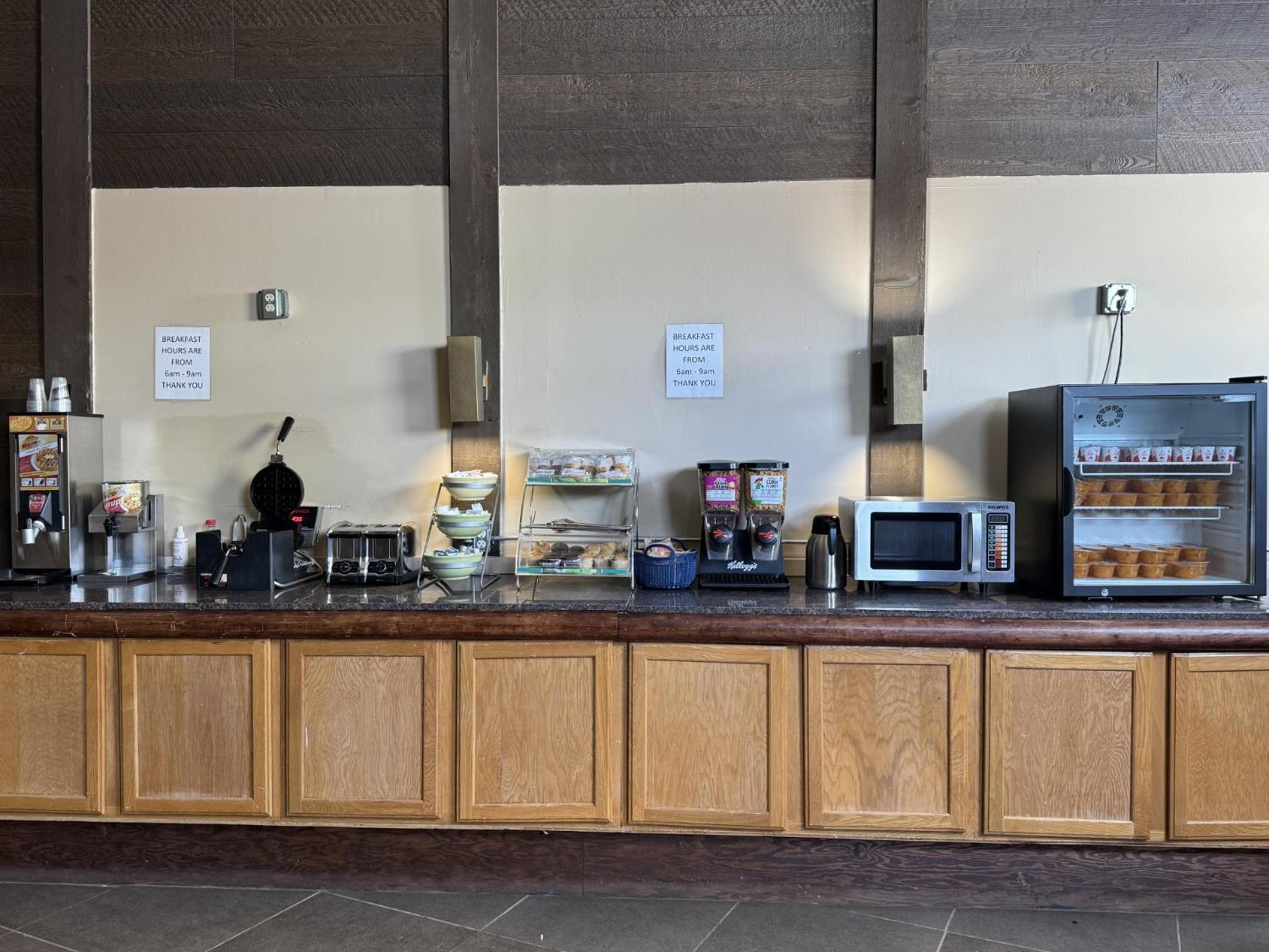Hotel Super 8 By Wyndham Sterling Co Esterno foto
