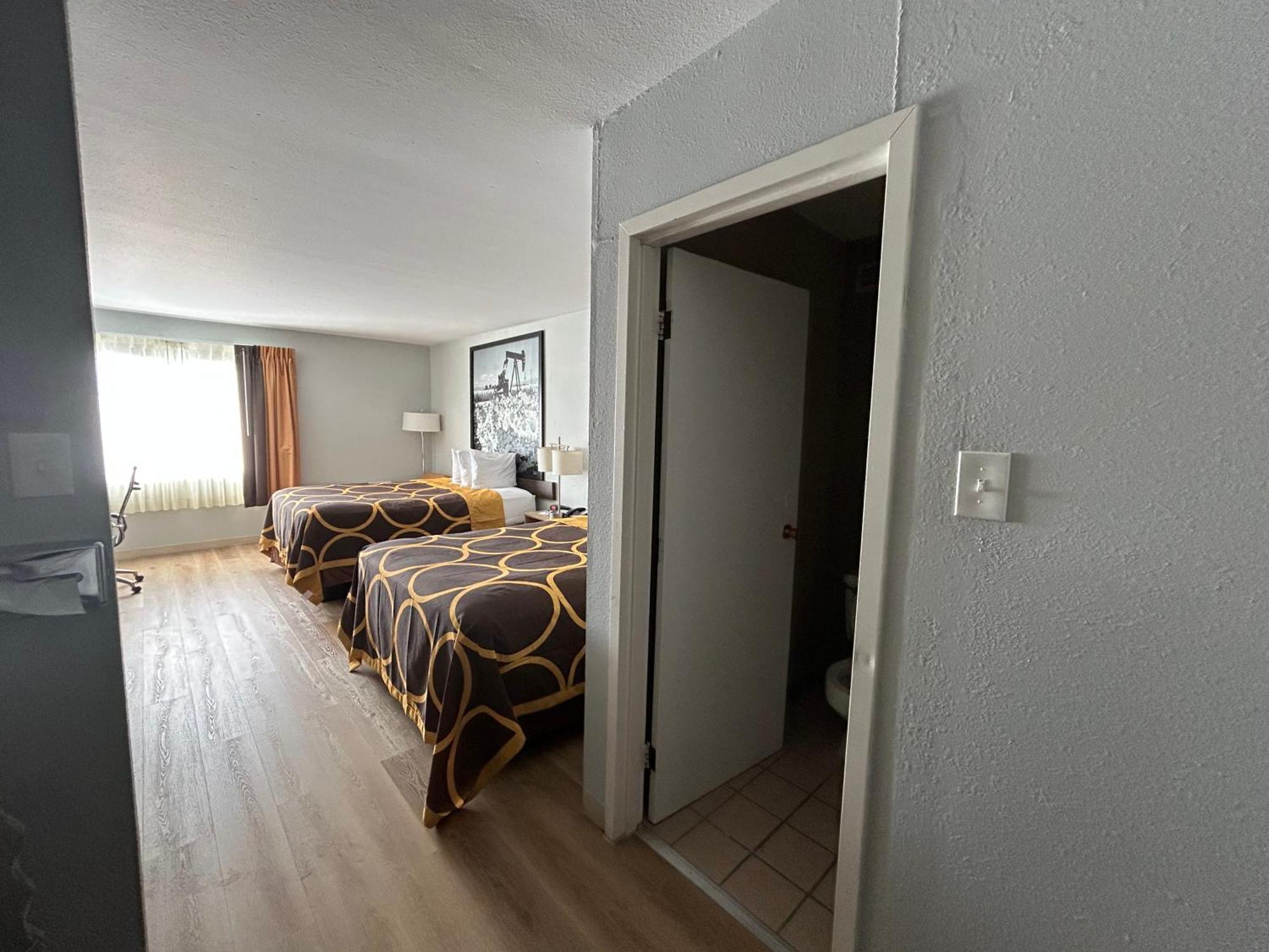 Hotel Super 8 By Wyndham Sterling Co Esterno foto