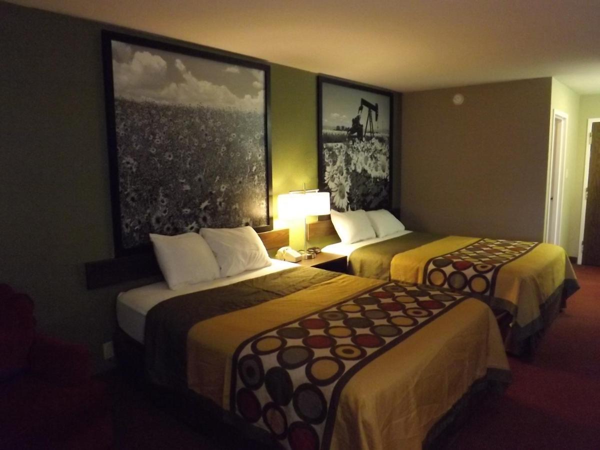 Hotel Super 8 By Wyndham Sterling Co Esterno foto
